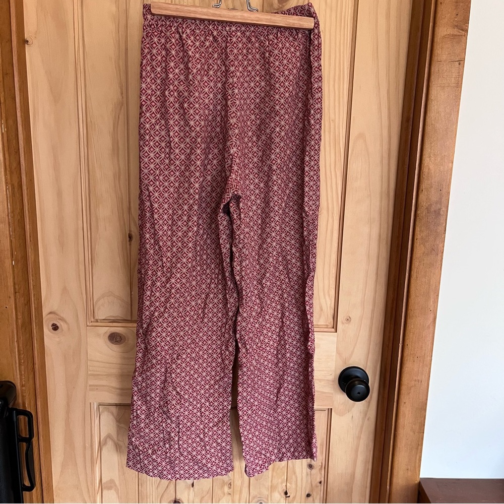 5/$30 🦄 Vintage Patterned Rayon Pants